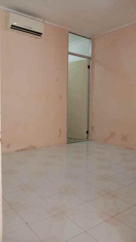 disewakan rumah perum teluk akses jalan utama