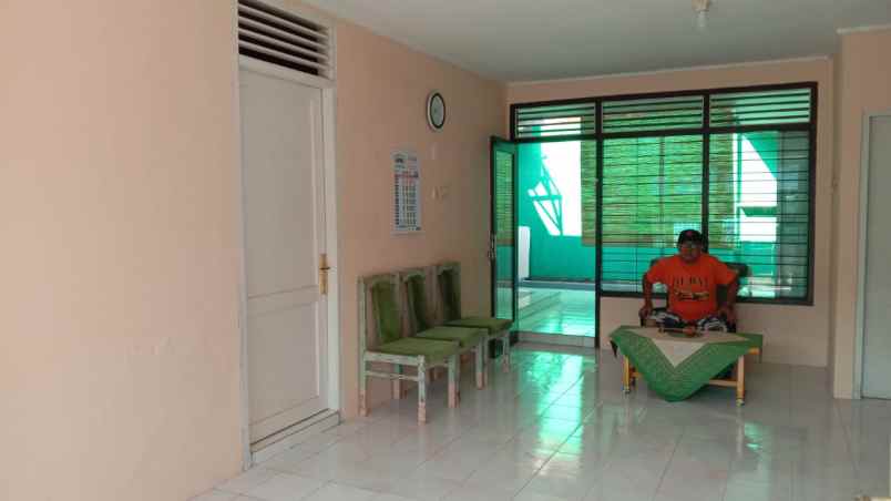 disewakan rumah perum teluk akses jalan utama