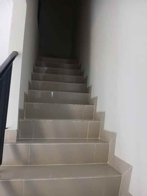 disewakan rumah sedayu city kelapa gading