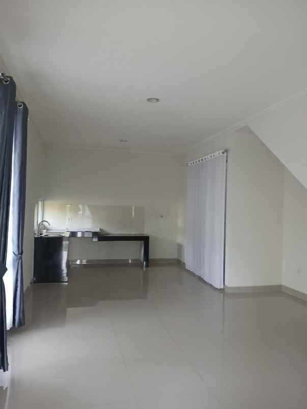 disewakan rumah sedayu city kelapa gading