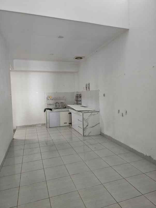 disewakan rumah suvarna sutera cikupa