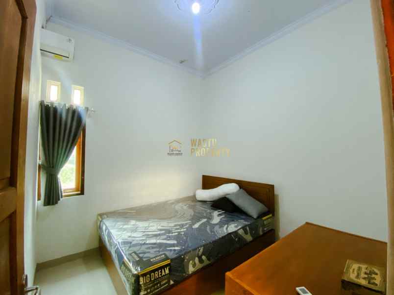 home stay produktif lokasi selomartani dijual cepat