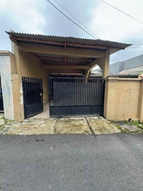 hot list pondok labu rumah besar di lokasi strategis