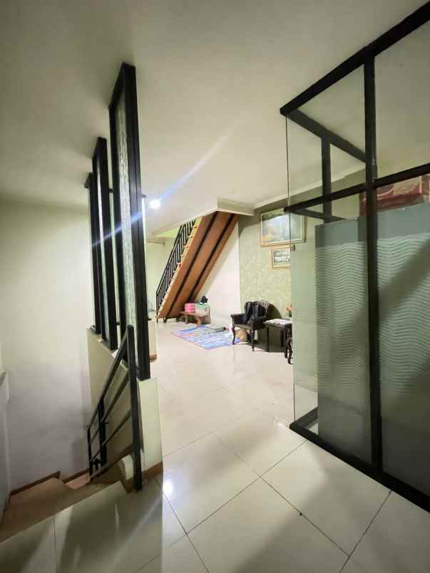 jual ruko 4 lantai terjangkau