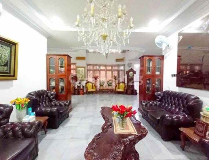 jual rumah besar di mampang prapatan jakarta selatan