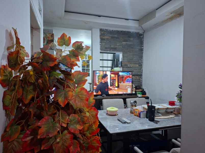 jual rumah di komplek taman cipadung indah