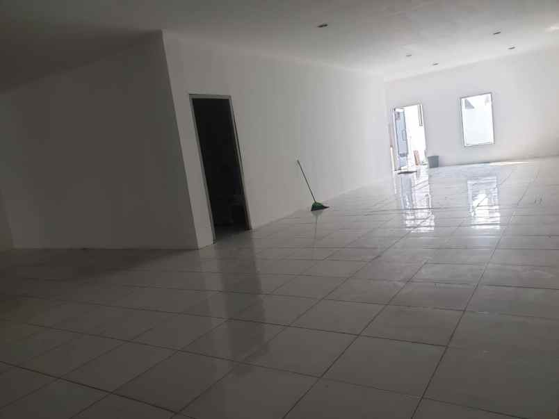jual tempat usaha bagus di raya mohammad toha bogor