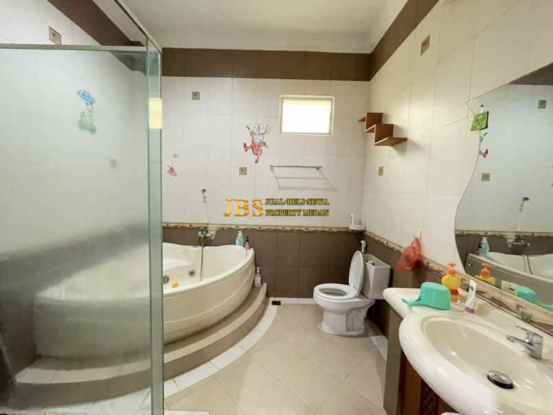 jual villa siap huni lux di komplek cemara hijau medan
