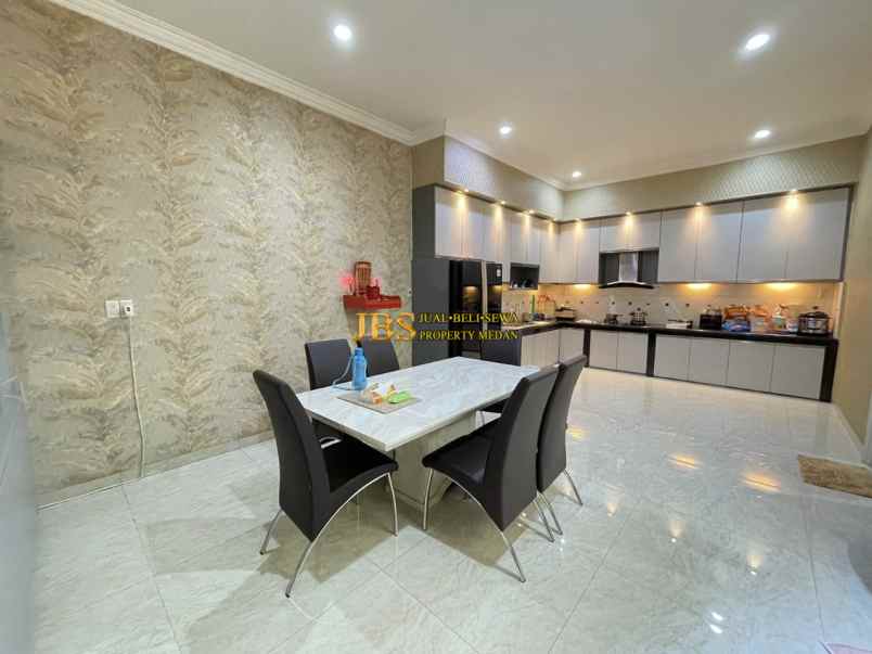 jual villa siap huni lux di komplek cemara hijau medan