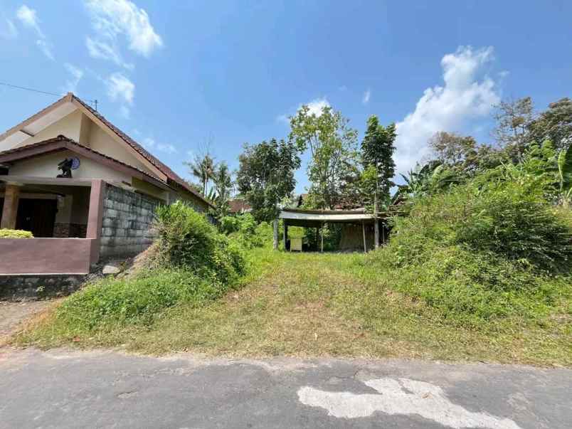 kavling tanah tepi aspal dekat pasar godean sleman