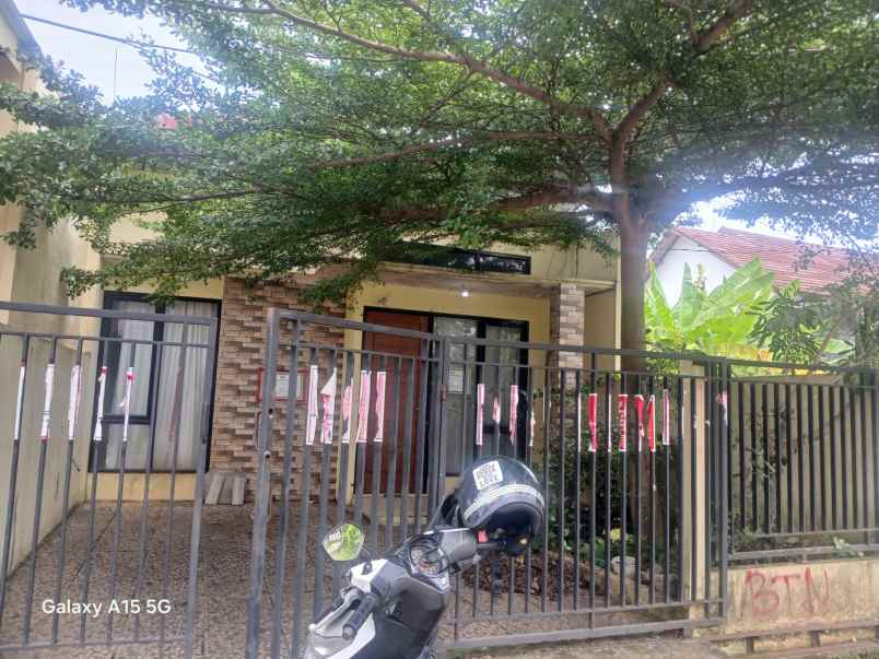 over kredit 70jt rumah siap huni di dekat gdc depok