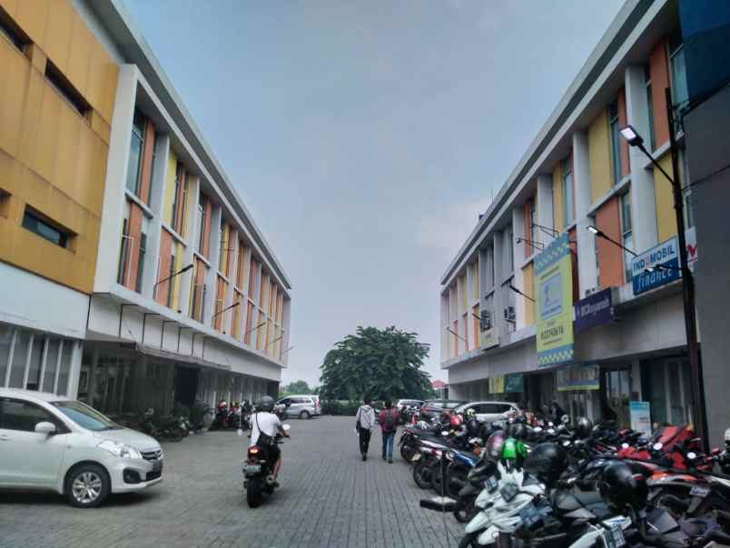ruko 3 lantai siap huni ciputat tangerang selatan