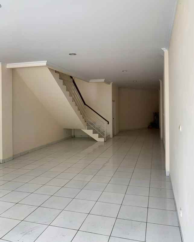 ruko strategis dan bagus di lenteng agung