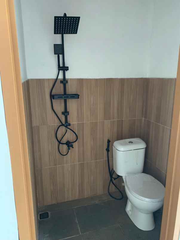 rumah 2 lantai dekat stasiun cilebut bogor 749 jt