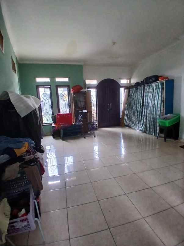 rumah 2 lantai di jatimakmur lokasi dekat akses tol
