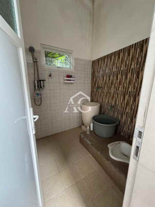 rumah 2 lantai di pakisaji malang