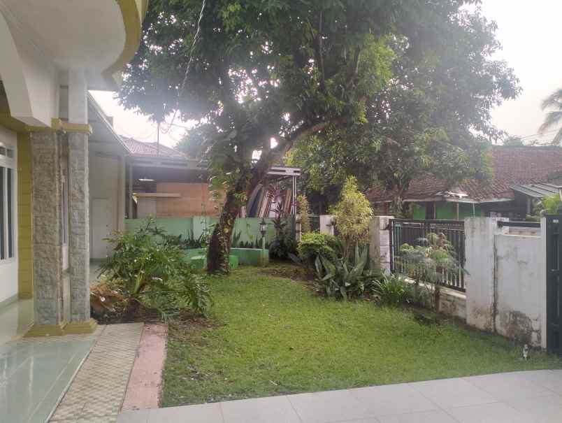rumah 2 lantai full furnished