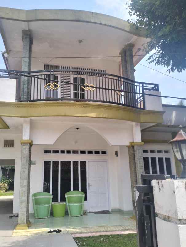 rumah 2 lantai full furnished