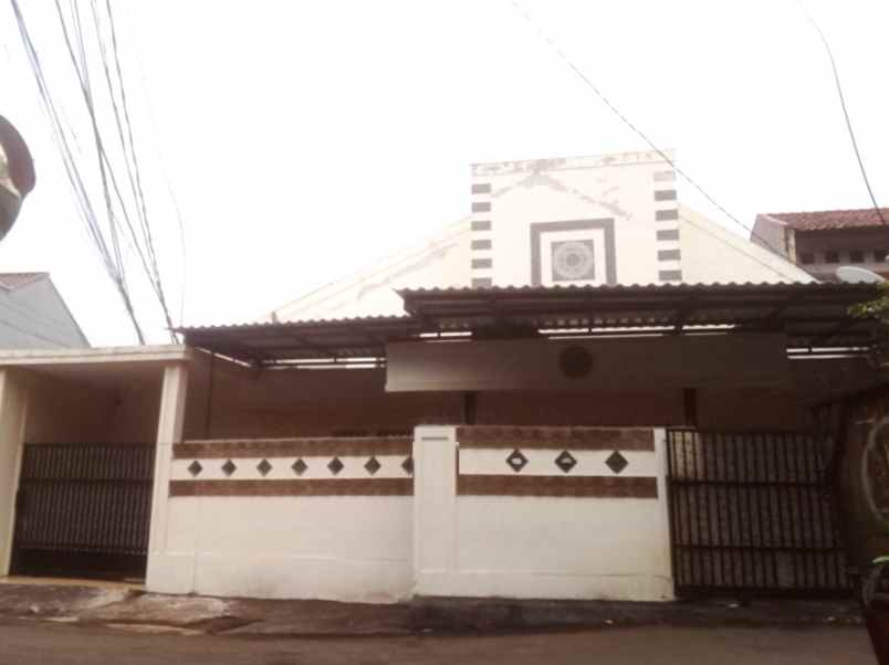rumah 2 lantai luas 222m type 6kt cakung jakarta timur