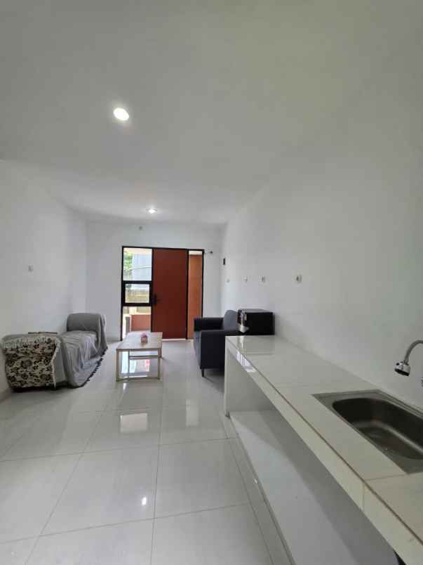 rumah 2 lantai pamulang tangerang selatan 810 juta