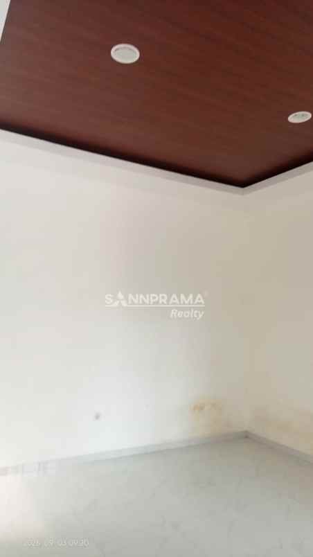 rumah 2 lantai siap huni di tanah baru depok