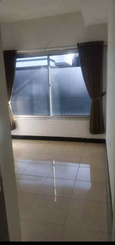 rumah 3 lantai lokasi lembang kabupaten bandung barat