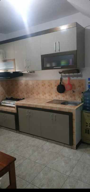 rumah 3 lantai lokasi lembang kabupaten bandung barat