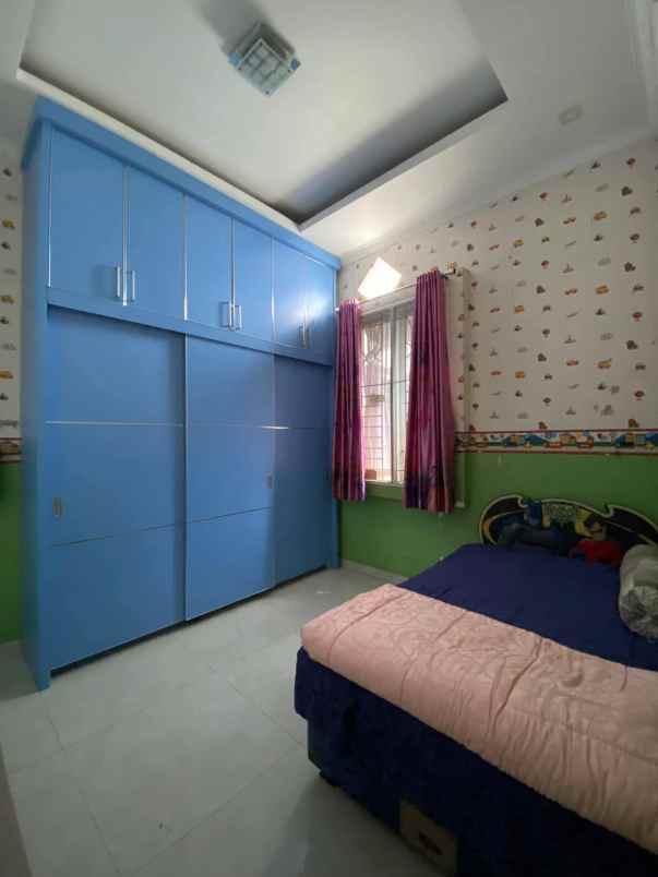 rumah 3 lantai siap huni di harapan indah kota bekasi
