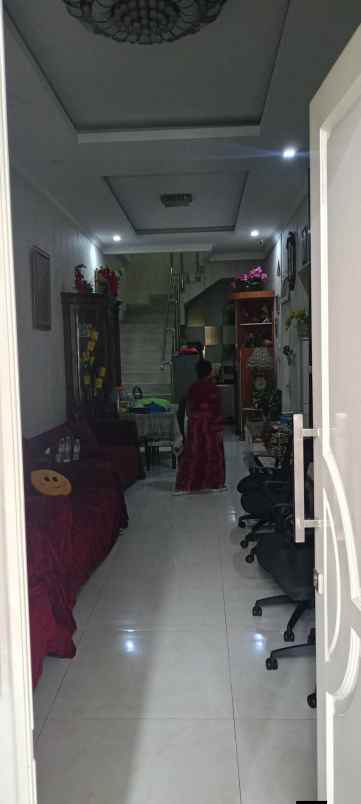 rumah 3 lantai siap huni di harapan indah kota bekasi