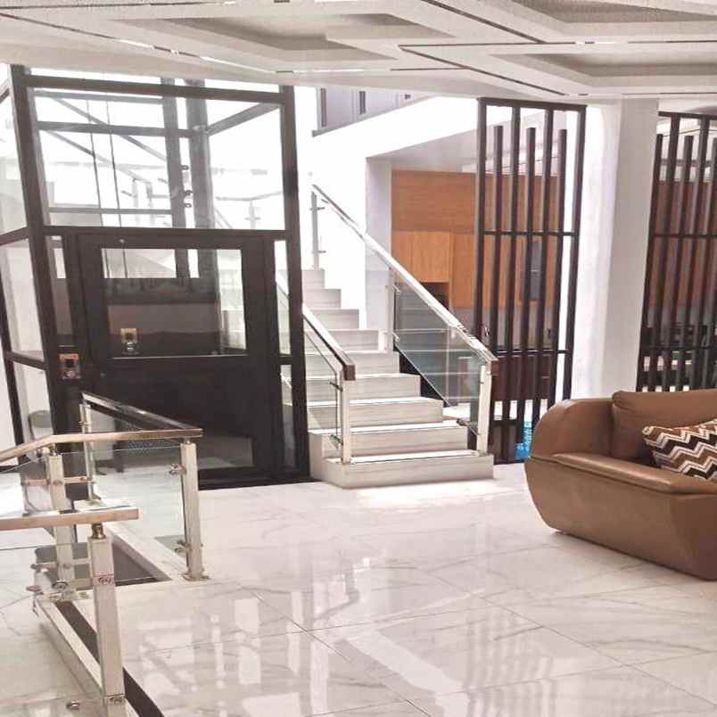 rumah 5kt sby brt dekat kidzania