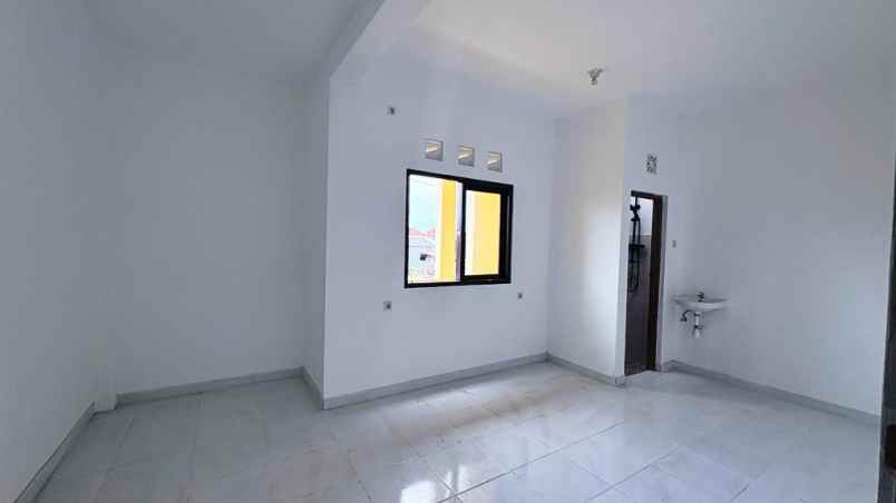 rumah 6 kamar konsep kost kostan di pemogan denpasar