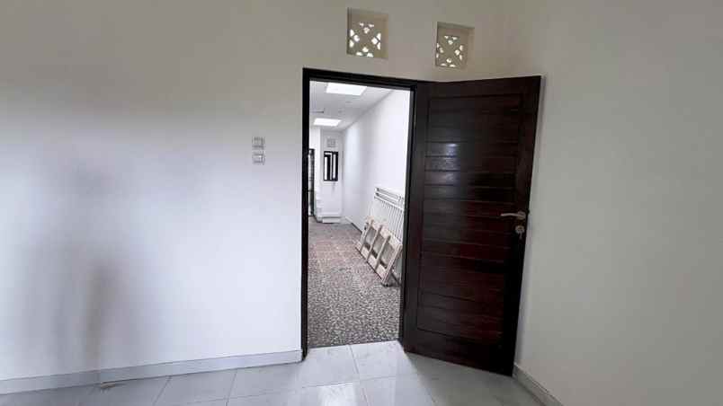 rumah 6 kamar konsep kost kostan di pemogan denpasar