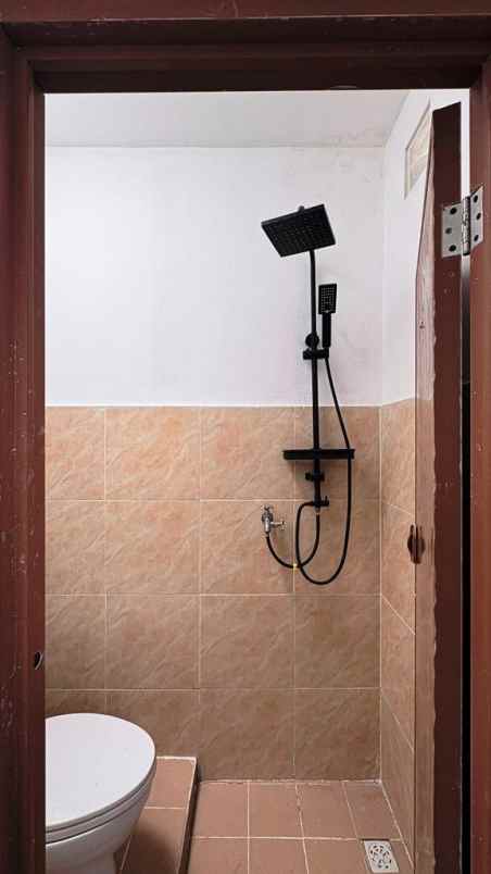 rumah 6 kamar konsep kost kostan di pemogan denpasar