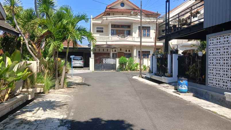 rumah asri dalam cluster trunojoyo banyumanik