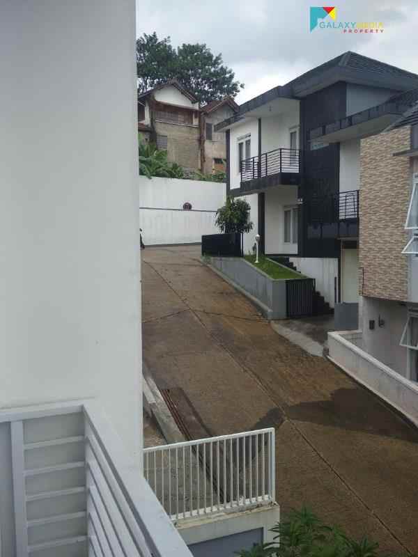 rumah awi ligar cigadung bandung