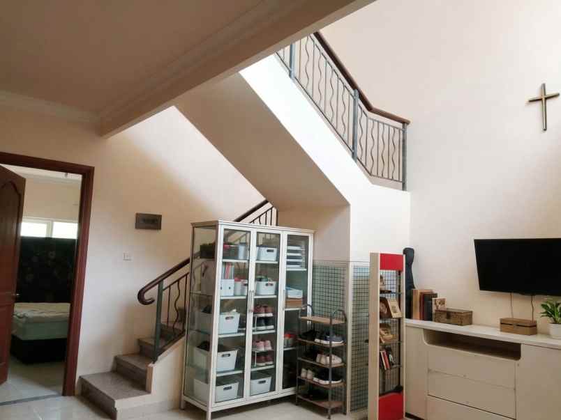 rumah bagus terawat jual bu