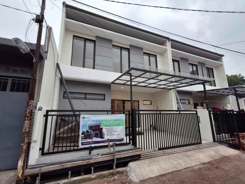 rumah baru 2 lantai lux di golf arcamanik kota bandung