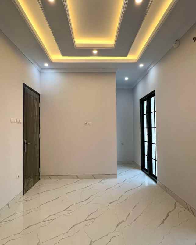 rumah baru american classic di kebagusan jaksel