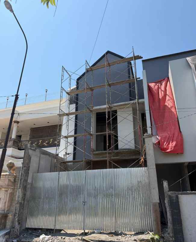 rumah baru di dharmahusada indah barat surabaya