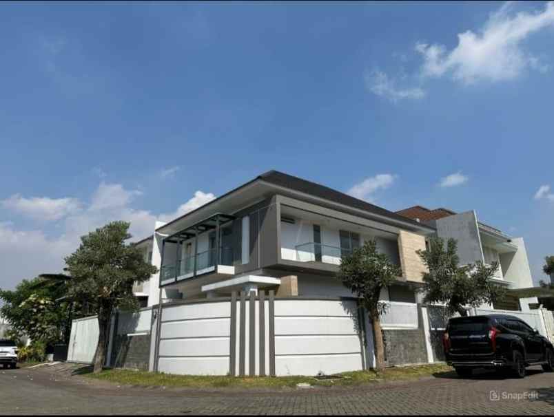 rumah baru hook minimalis kertajaya manyar surabaya