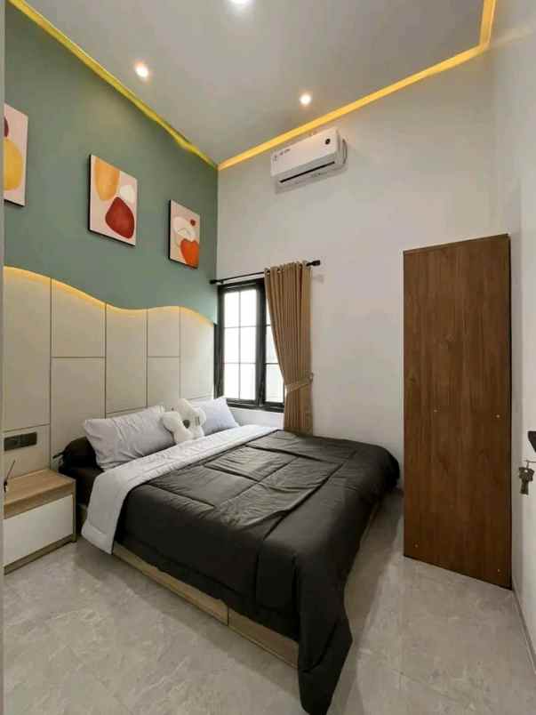 rumah baru minimalis cantik full furnished di sukun