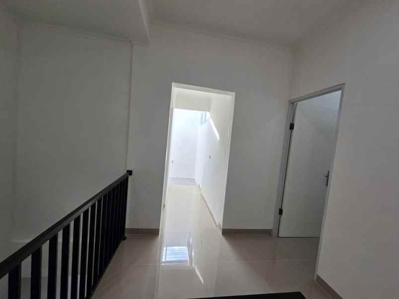 rumah baru renovasi siap huni kota wisata