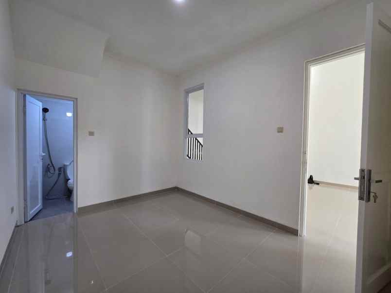 rumah baru renovasi siap huni kota wisata