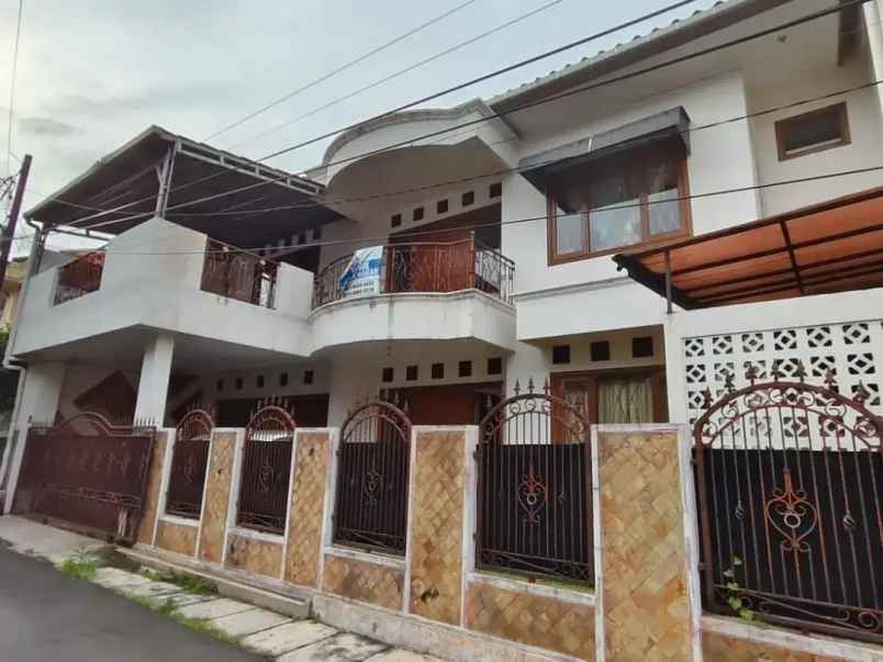 rumah besar komplek dki pondok kelapa nego brutal