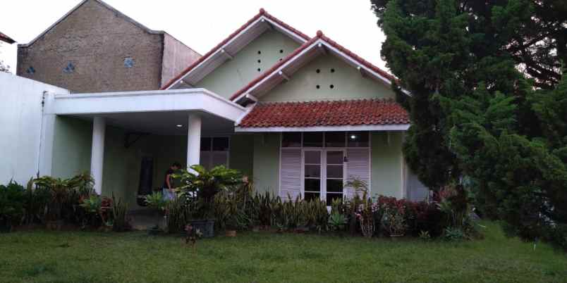 Rumah Villa Terawat Suasana Pedesaan Cibodas Maribaya Lembang