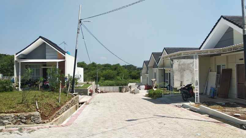 rumah ciherang laladon