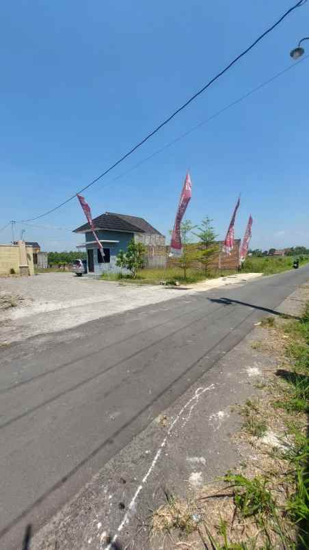 rumah dekat mall luwes gentan di duwet baki