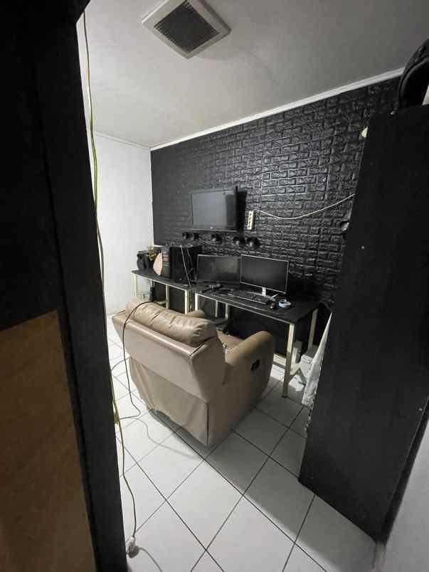 rumah deltasari indah dekat gedangan aloha juanda dvo