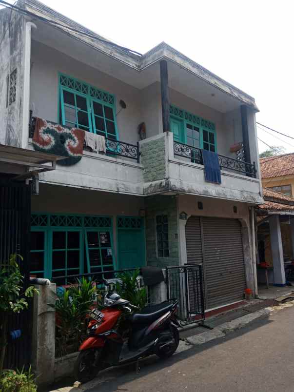 rumah di komplek cihanjuang bawah dekat rs cibabat