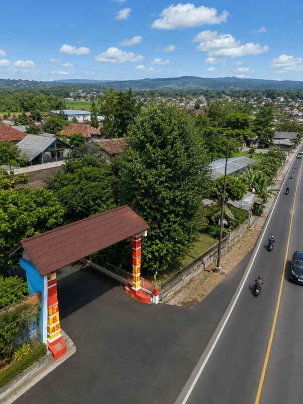 rumah di kontrakan bu hj entin